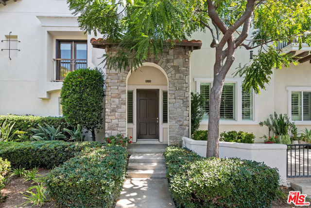 5720 Celedon photo 1