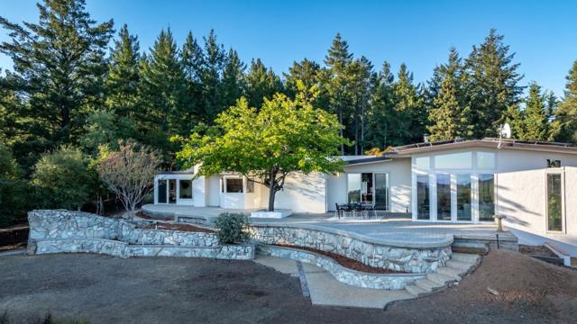 800 Rancho Prieta Road, Los Gatos CA: https://media.crmls.org/mediaz/1141704d-5f15-4c38-b93b-72df5ea63aeb.jpg