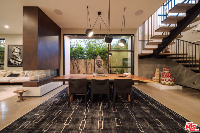 366 Huntley Drive, West Hollywood CA: https://media.crmls.org/mediaz/11424e7d-c705-4c0a-9caf-aecf7efe6a76.jpg