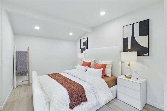 571 Hamilton Avenue, Menlo Park CA: https://media.crmls.org/mediaz/1142b660-a4fe-45e5-9d63-5b54c3dc4d1c.jpg