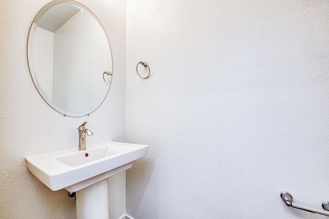 3006 Minaret Way, Marina CA: https://media.crmls.org/mediaz/114341a9-e73d-45ec-b619-a7bb20cad06a.jpg