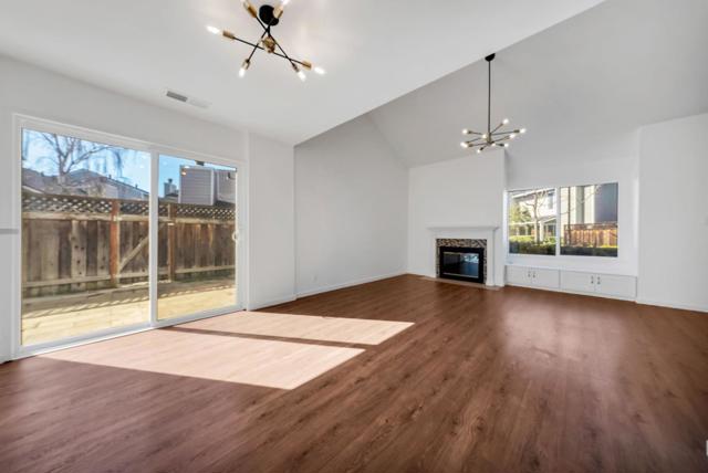 Image 9 of 30 For 831 Vespucci Lane