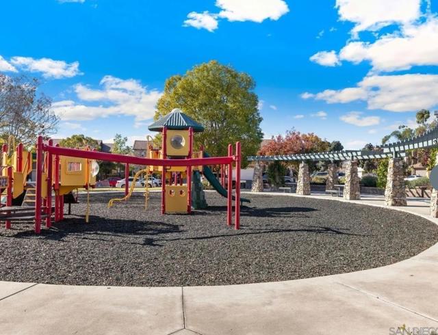 Image 22 of 25 For 1392 Carneros Valley Street