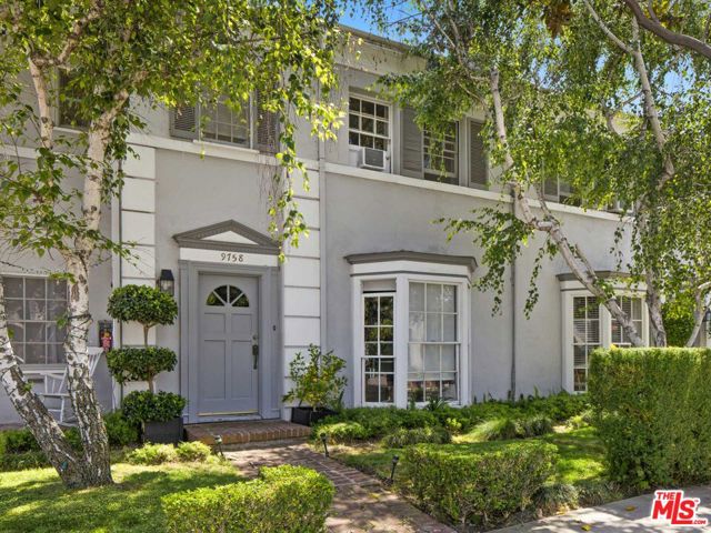 9762 Gregory Way, Beverly Hills, California 90212, ,Multi-Family,For Sale,Gregory,24401175