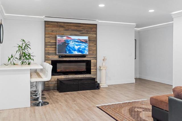 948 Kiely Boulevard, Santa Clara CA: https://media.crmls.org/mediaz/1144ff7f-862a-49bc-a488-5cb34287f5d5.jpg