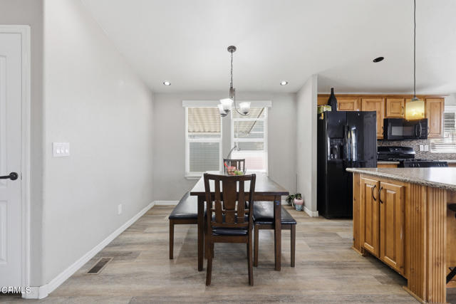 Detail Gallery Image 14 of 37 For 1657 Lime Ave #87,  Oxnard,  CA 93033 - 3 Beds | 2 Baths