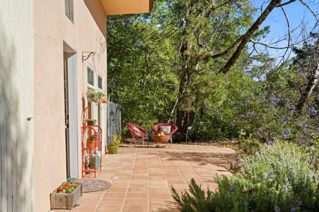 23185 Old Santa Cruz Highway, Los Gatos CA: https://media.crmls.org/mediaz/11457ec3-4c15-4cf6-8710-a05575607c37.jpg