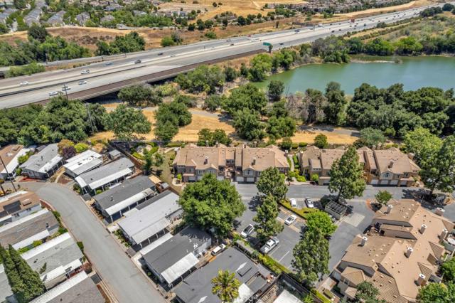 6901 Rodling Drive, San Jose CA: https://media.crmls.org/mediaz/1146bb21-6280-4dcf-87d1-9d7faffbb57b.jpg