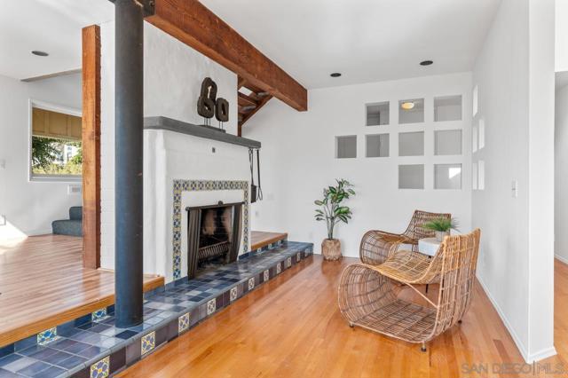 2506 Via Merano, Del Mar CA: https://media.crmls.org/mediaz/114717ea-f733-4a2c-b32d-a178cf8dfd9f.jpg