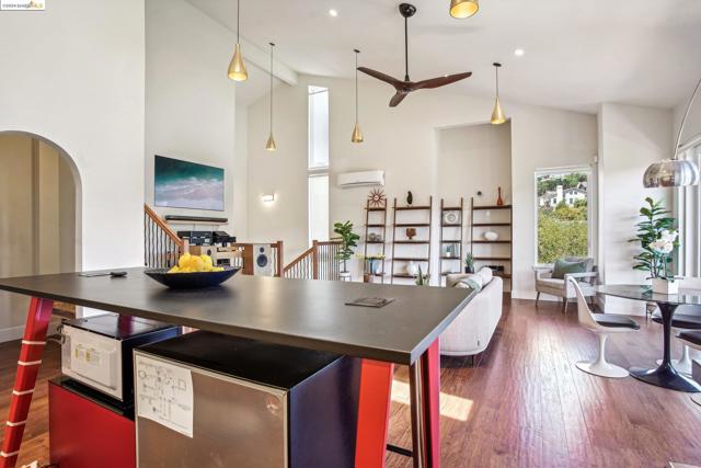 Image 13 of 46 For 90 Starview Dr