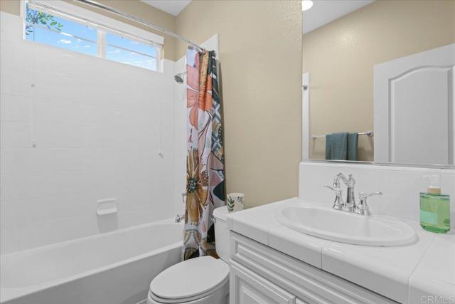 Detail Gallery Image 23 of 38 For 15809 Concord Ridge, San Diego,  CA 92127 - 4 Beds | 3/1 Baths