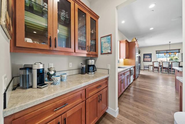 13495 Del Poniente Road, Poway CA: https://media.crmls.org/mediaz/114abce4-aa54-4018-8194-1eaf88101dc1.jpg