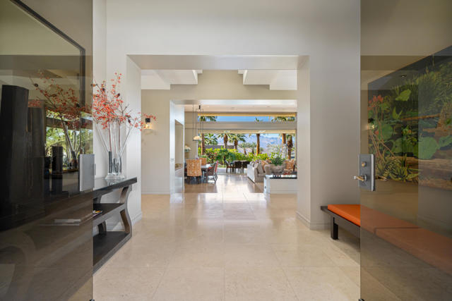 45 Mirada Circle, Rancho Mirage CA: https://media.crmls.org/mediaz/114ad721-b454-4194-b40c-140eb57f46d7.jpg