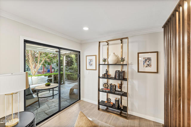 Detail Gallery Image 20 of 75 For 2820 San Pasqual St, Pasadena,  CA 91107 - 5 Beds | 5/1 Baths