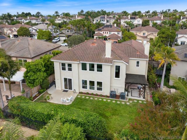 6585 Bluebonnet Dr, Carlsbad CA: https://media.crmls.org/mediaz/114b3b4b-2f3a-4e26-b8ac-d5dce49e8c98.jpg