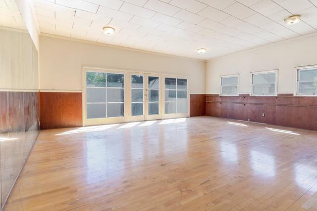 20 Atlas Avenue, San Jose CA: https://media.crmls.org/mediaz/114b8f1c-d189-49d3-b331-6298b52e1794.jpg