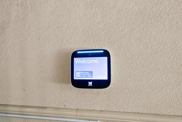 200 Sheridan Avenue, Palo Alto CA: https://media.crmls.org/mediaz/114ba9eb-b03a-452a-90f6-83d8335724f9.jpg