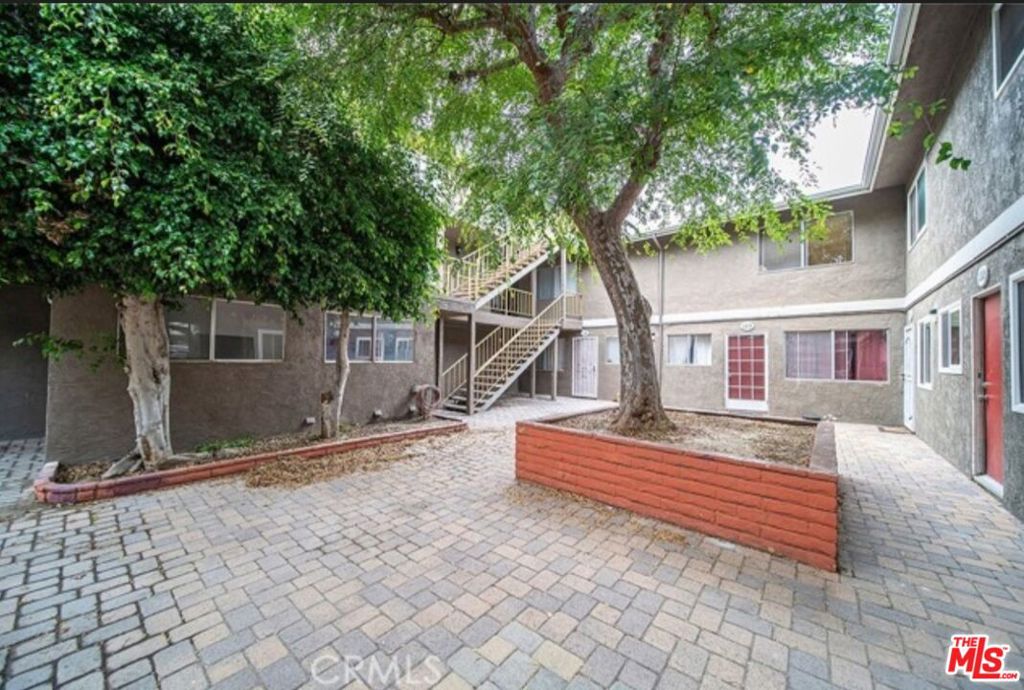 725 Coronado Avenue #202