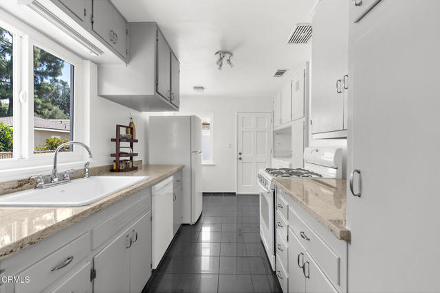 Detail Gallery Image 10 of 30 For 814 Brinsey Ave, Duarte,  CA 91010 - 3 Beds | 1 Baths