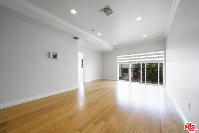 3061 W 12th Place, Los Angeles CA: https://media.crmls.org/mediaz/114f4ab4-0827-4e37-8806-b157e07476d8.jpg