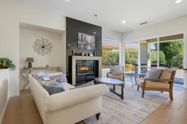 55340 Southern, La Quinta CA: https://media.crmls.org/mediaz/115149ff-e515-4a59-ae9a-d9817d5fb120.jpg