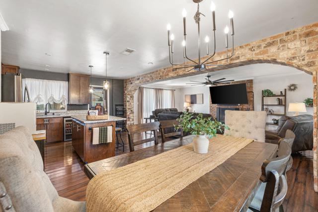 3774 Maywood Court, San Bernardino CA: https://media.crmls.org/mediaz/115159df-aa8e-4eba-bec7-d53a7bbec676.jpg