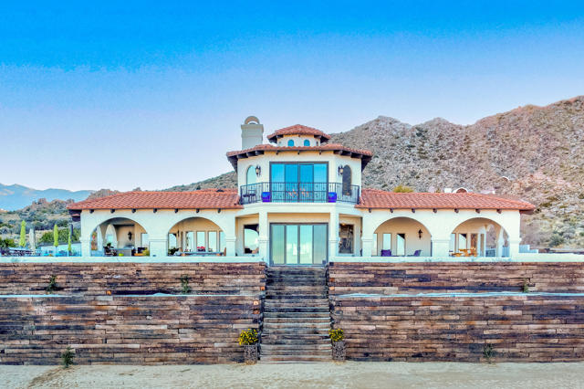 Image 72 of 108 For 56375 Bighorn Drive