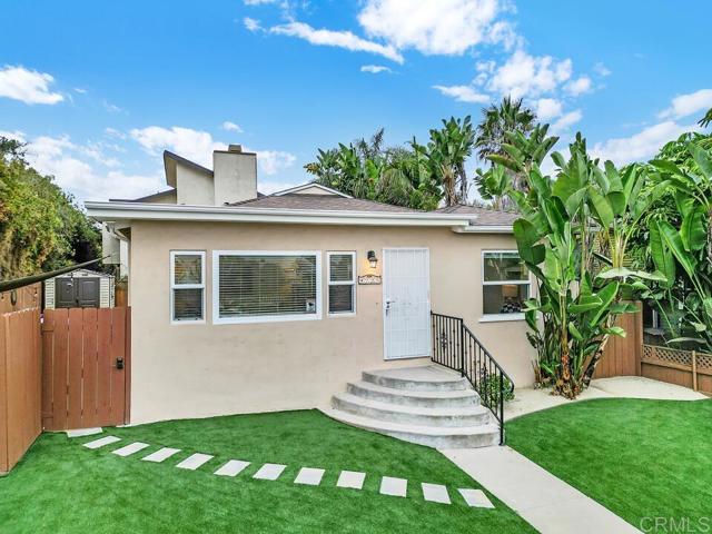 4725 Saratoga Avenue, San Diego CA: https://media.crmls.org/mediaz/1151d2da-4dbb-495a-b59f-4b09d836c3c4.jpg