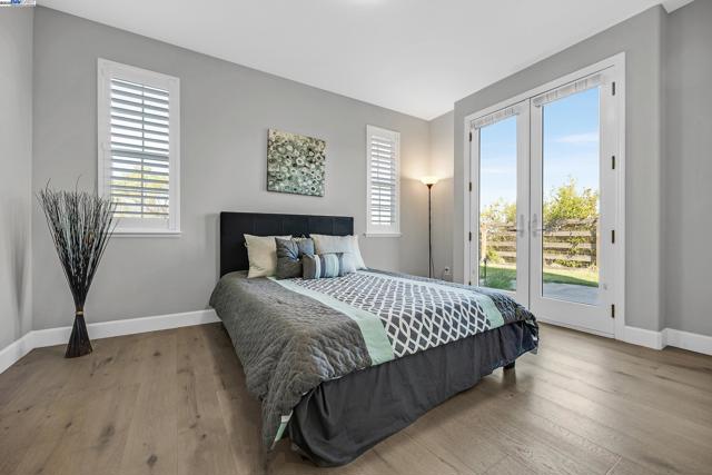 5719 Dimas Ct, Pleasanton CA: https://media.crmls.org/mediaz/11520431-c21a-46bd-ad1d-fa6c74ae8e9d.jpg