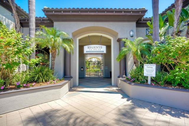 9263 Regents Road, La Jolla CA: https://media.crmls.org/mediaz/115215de-fcf3-413b-8fe8-738293382428.jpg