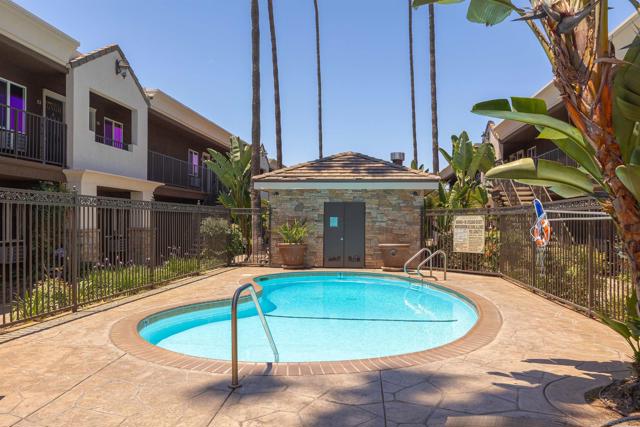 800 N Mollison Ave, El Cajon CA: https://media.crmls.org/mediaz/11524ad4-8e14-40cd-bfc5-8e33a0b660db.jpg