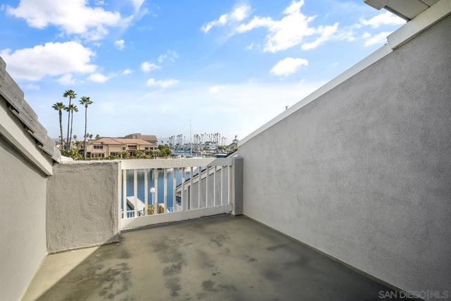 85 Catspaw Cpe, Coronado, California 92118, 3 Bedrooms Bedrooms, ,3 BathroomsBathrooms,Single Family Residence,For Sale,Catspaw Cpe,240027677SD