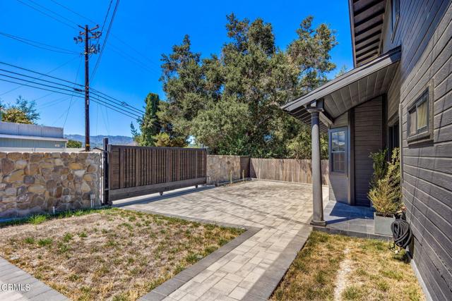 6-web-or-mls-Upmarketmedia_225San-45