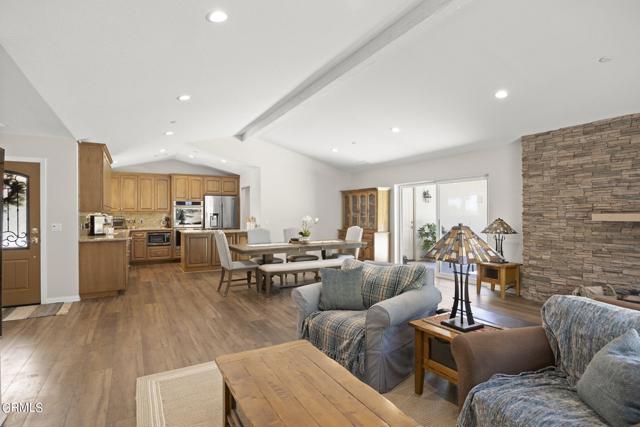 784 Via Arroyo, Ventura CA: https://media.crmls.org/mediaz/1152c8a5-cf4b-4219-8bc5-10300dfad3e5.jpg