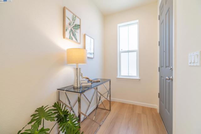 Image 1 of 40 For 1642 Welford Cir