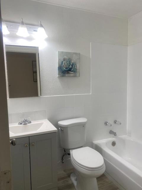170 Gonzalez Drive, Hollister CA: https://media.crmls.org/mediaz/115320f9-48eb-483b-bb29-d82371ebb699.jpg