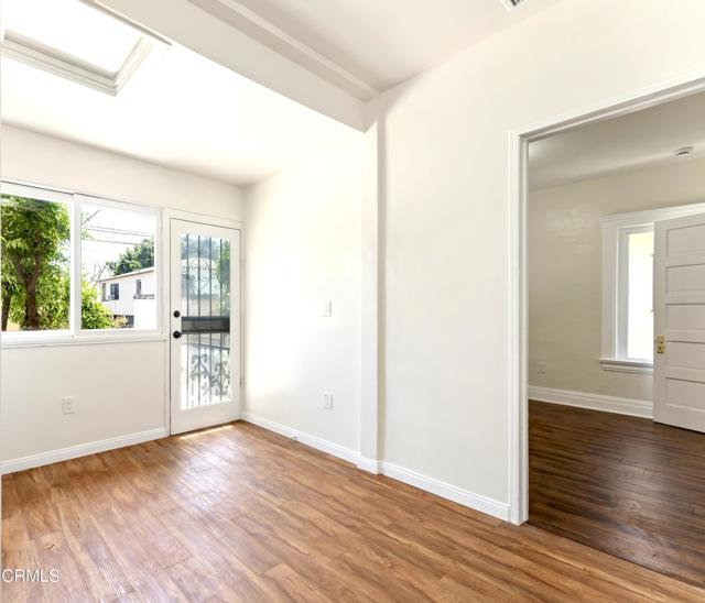 124 W Avenue 28, Los Angeles CA: https://media.crmls.org/mediaz/115405f6-b9b2-4d3f-ae9f-44ee88db9248.jpg