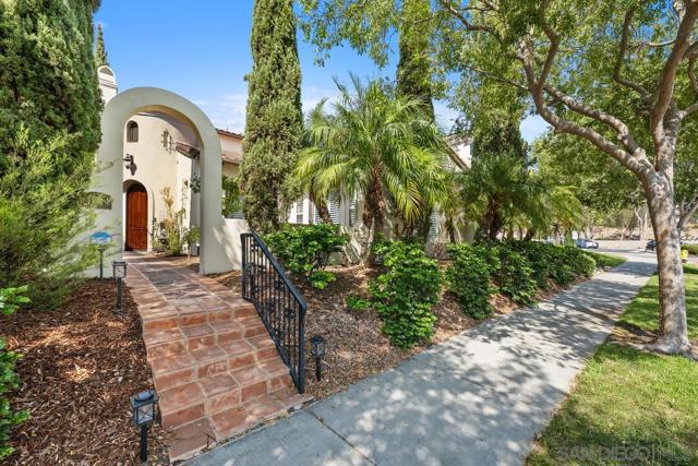 14694 Via Monteverde, San Diego CA: https://media.crmls.org/mediaz/11544d32-ac3e-4493-a044-bbc0fe9714f9.jpg