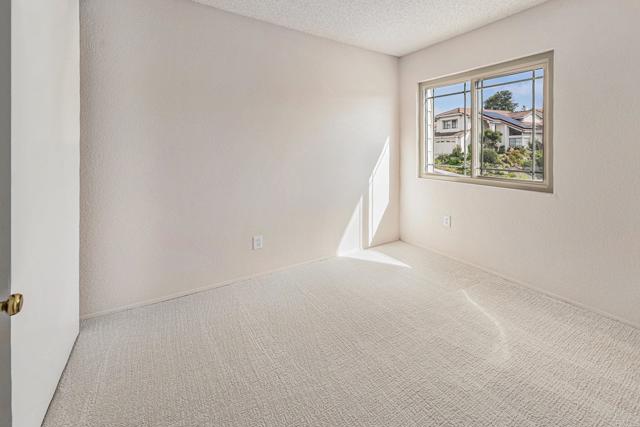 Detail Gallery Image 16 of 31 For 9462 Pipilo St, San Diego,  CA 92129 - 4 Beds | 2/1 Baths