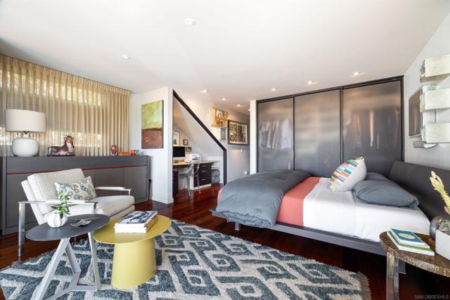 3929 Pringle street, San Diego CA: https://media.crmls.org/mediaz/1155a757-c76b-4693-8122-3f0fea1eacba.jpg