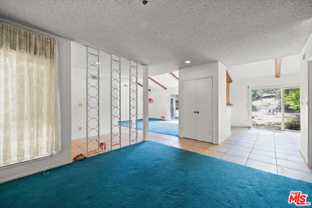 13926 Lakeside Street photo 6