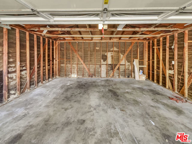 12222 Corley Drive, Whittier CA: https://media.crmls.org/mediaz/11578018-e952-4307-9002-6885b1f89613.jpg