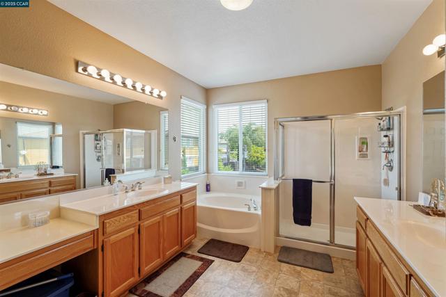 812 Westgate Drive, Vacaville CA: https://media.crmls.org/mediaz/115823e0-2d60-45a6-8526-fe174265b96f.jpg
