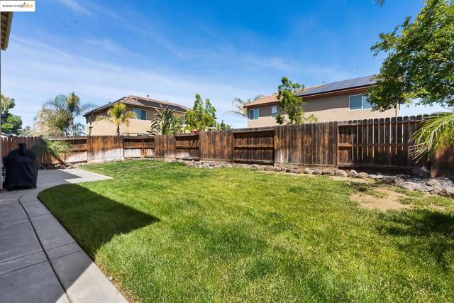 115 Tennyson Ct, Discovery Bay CA: https://media.crmls.org/mediaz/1158c2fc-8f6b-4bd8-a309-8eab9e0f1267.jpg