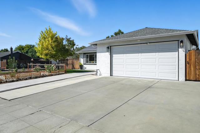 552 Bluefield Drive, San Jose CA: https://media.crmls.org/mediaz/11596e21-0e86-4b98-b1d9-5135222624d0.jpg