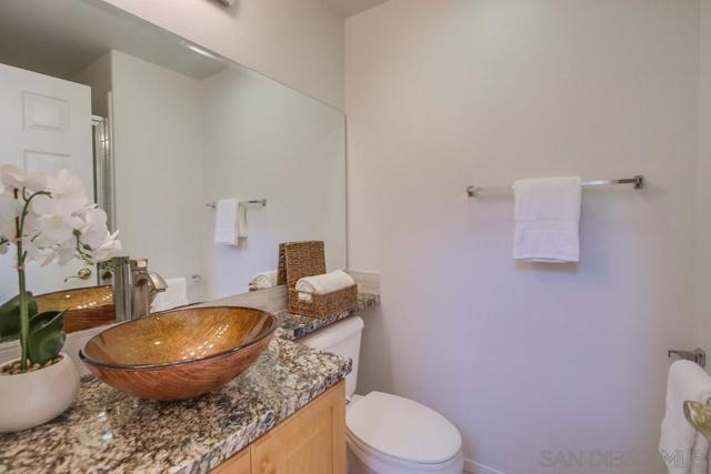 11841 Treewind Ct, San Diego CA: https://media.crmls.org/mediaz/115a1f23-6810-4c68-8663-203ac8552a96.jpg