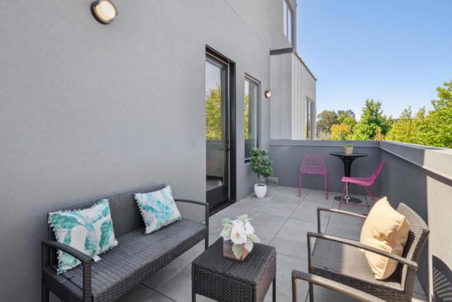 1433 Floribunda Avenue, Burlingame CA: https://media.crmls.org/mediaz/115a90f7-9fab-4c1a-8d58-75214f723f9e.jpg