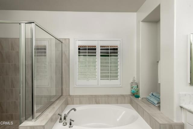 Detail Gallery Image 18 of 35 For 11612 Shady Valley Pl, Bakersfield,  CA 93311 - 3 Beds | 2/1 Baths