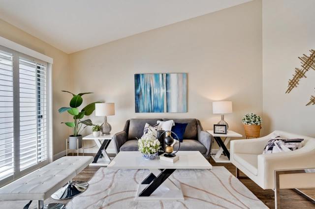 336 Shadow Run Drive, San Jose CA: https://media.crmls.org/mediaz/115b0d53-ba1e-4ea8-916b-a2c5283530bd.jpg