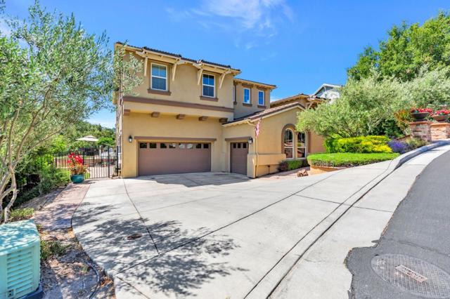 1930 Saffron Court, Gilroy CA: https://media.crmls.org/mediaz/115b8031-489d-4a26-835a-879cab327dbf.jpg